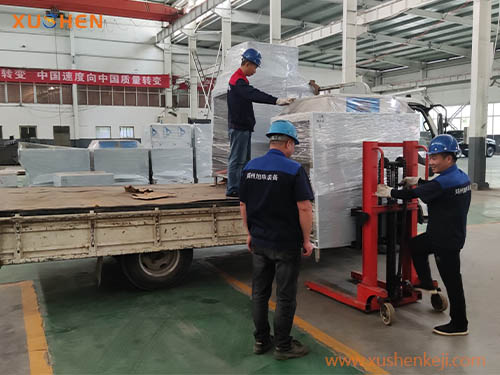 學(xué)校食堂洗碗機-長龍式洗碗機XS-C450PH 裝車中